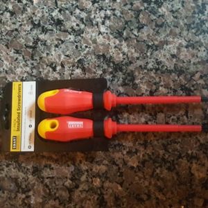 Smart Electrician INSULATED SCREWDRIVERS 2 pack new red 1/4" slotted #2 phillips